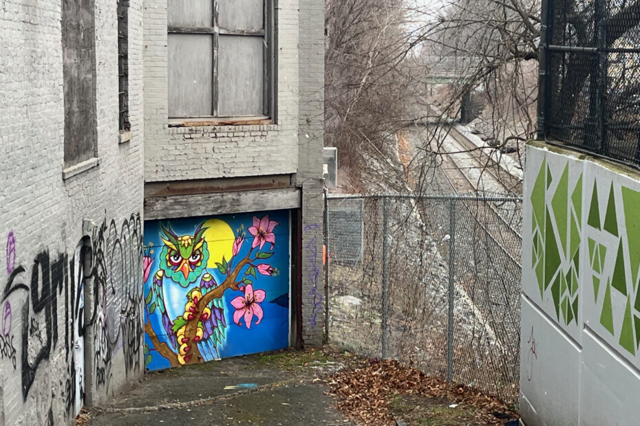 Colorful mural of an owl